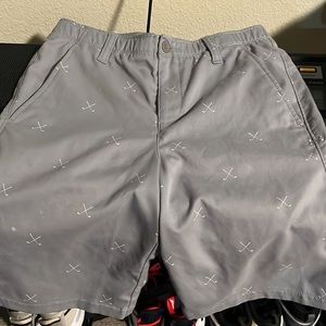 Under Armour boys golf dress shorts. Gray with golf club pattern. Size 14